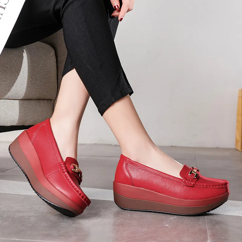 Mocasines ortopédicos rojos con plataforma para mujer