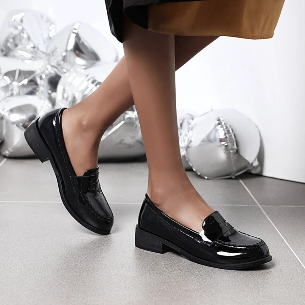 Mocasines de charol en piel sintética de colores para mujer
