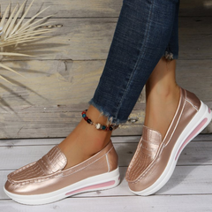 Mocasines con plataforma tipo zapatillas con detalles brillantes, Rosa