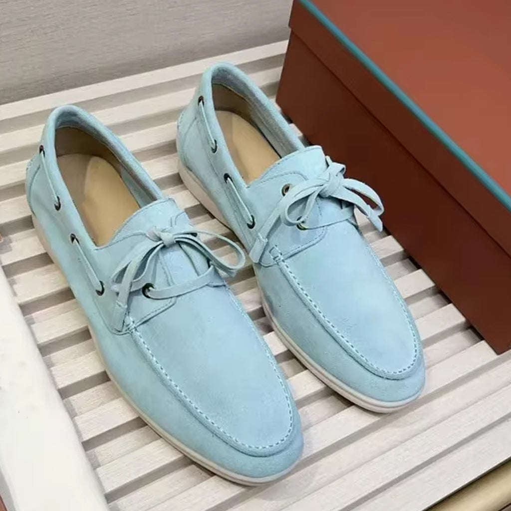 Mocasín náutico de ante elegante