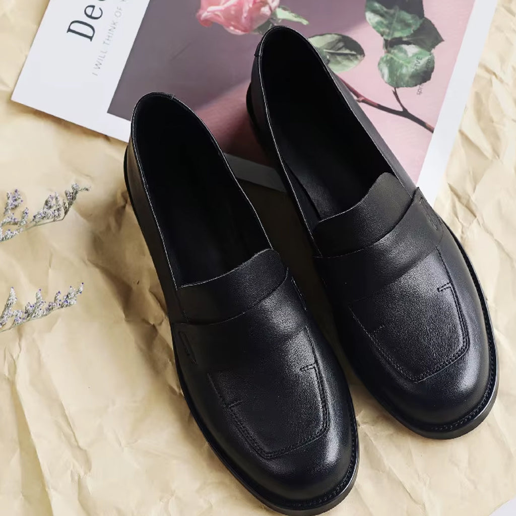 Mocasín clásico elegante de piel para mujer
