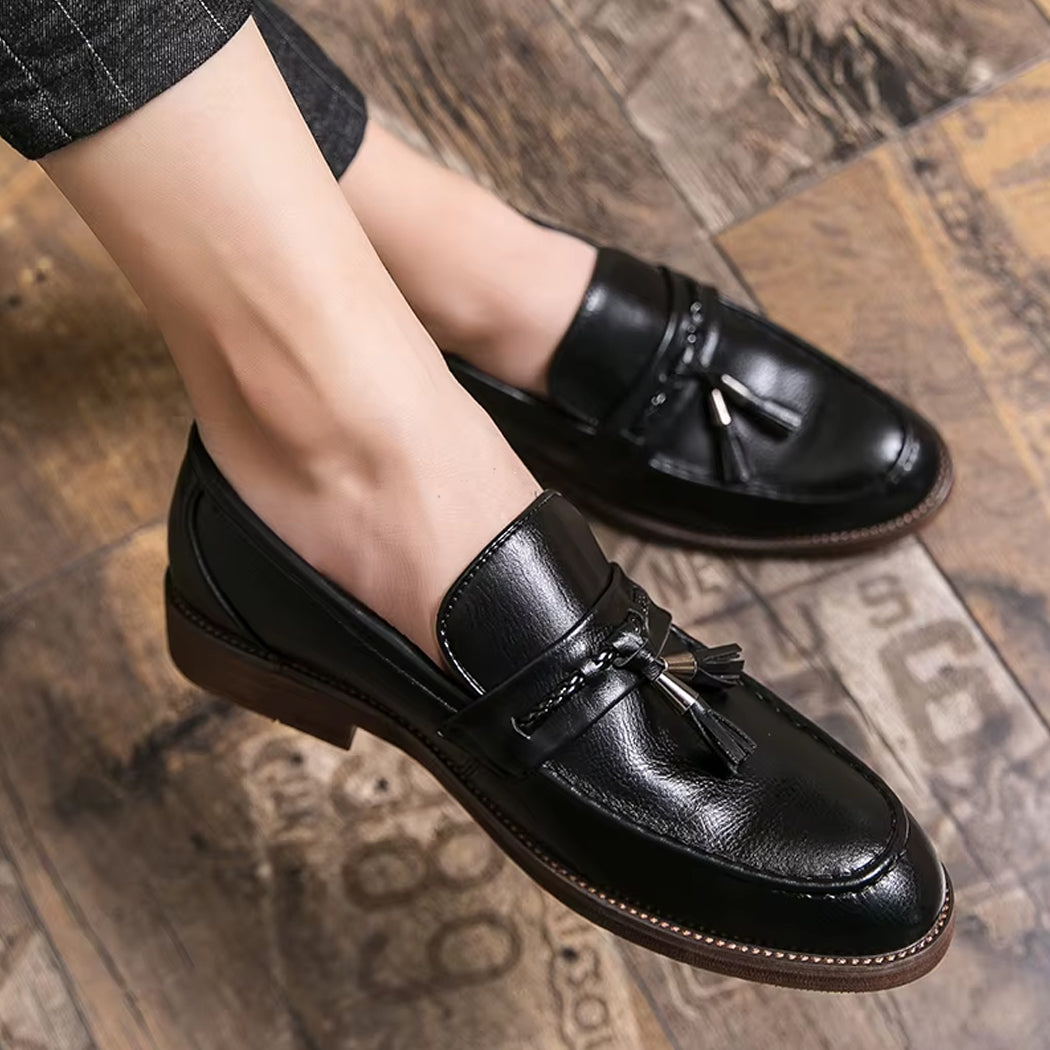 Mocasín con borlas de piel elegante para hombre