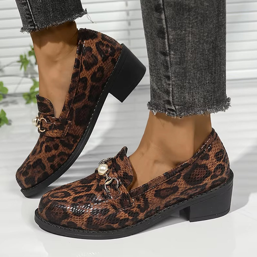 Mocasín leopardo efecto serpiente detalle perla