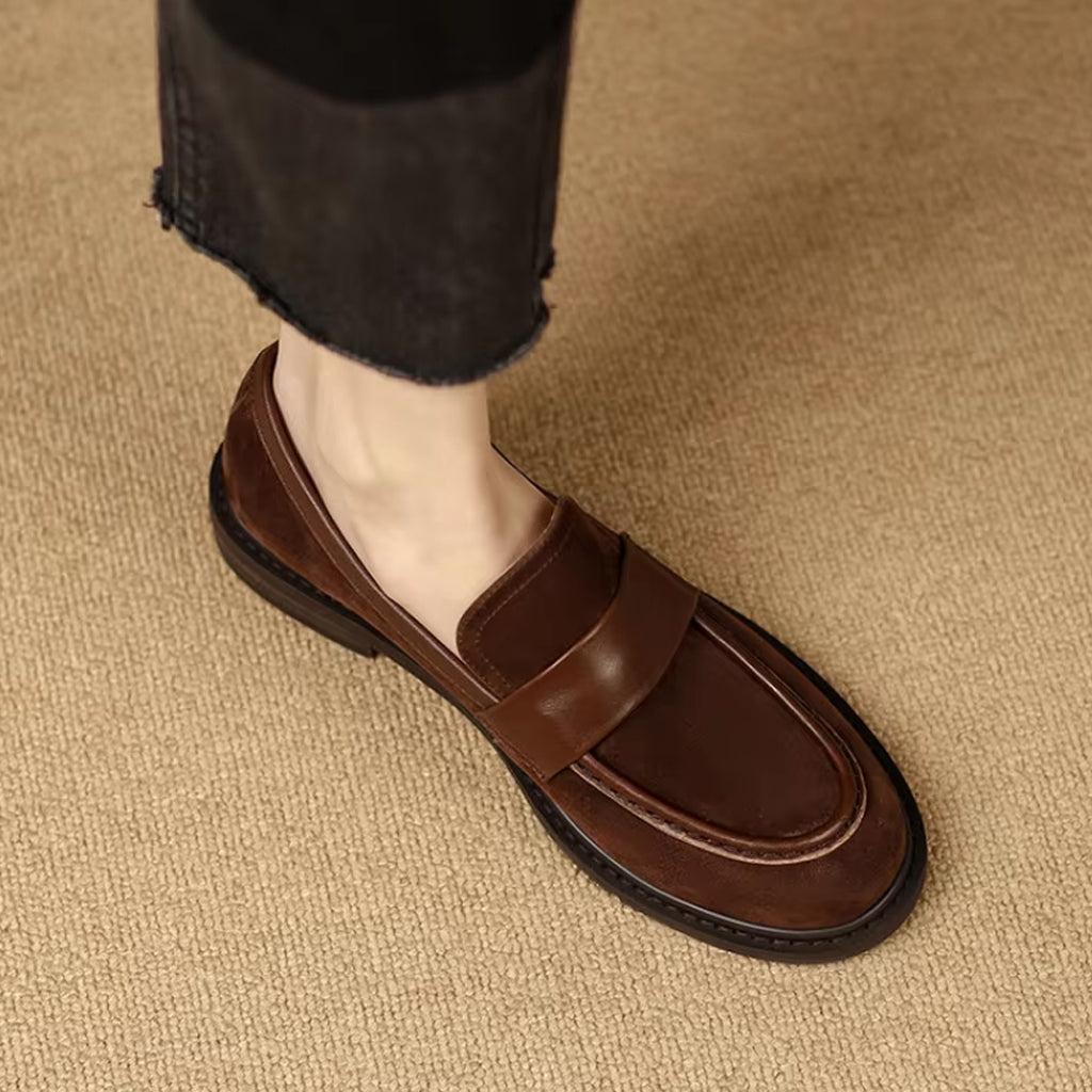 Mocasín clásico de ante para mujer