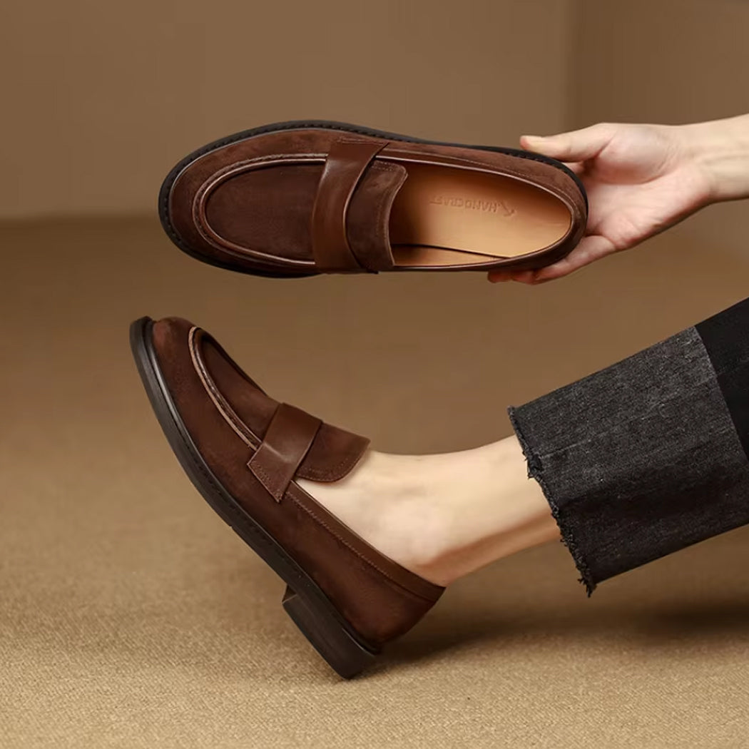 Mocasín clásico de ante para mujer