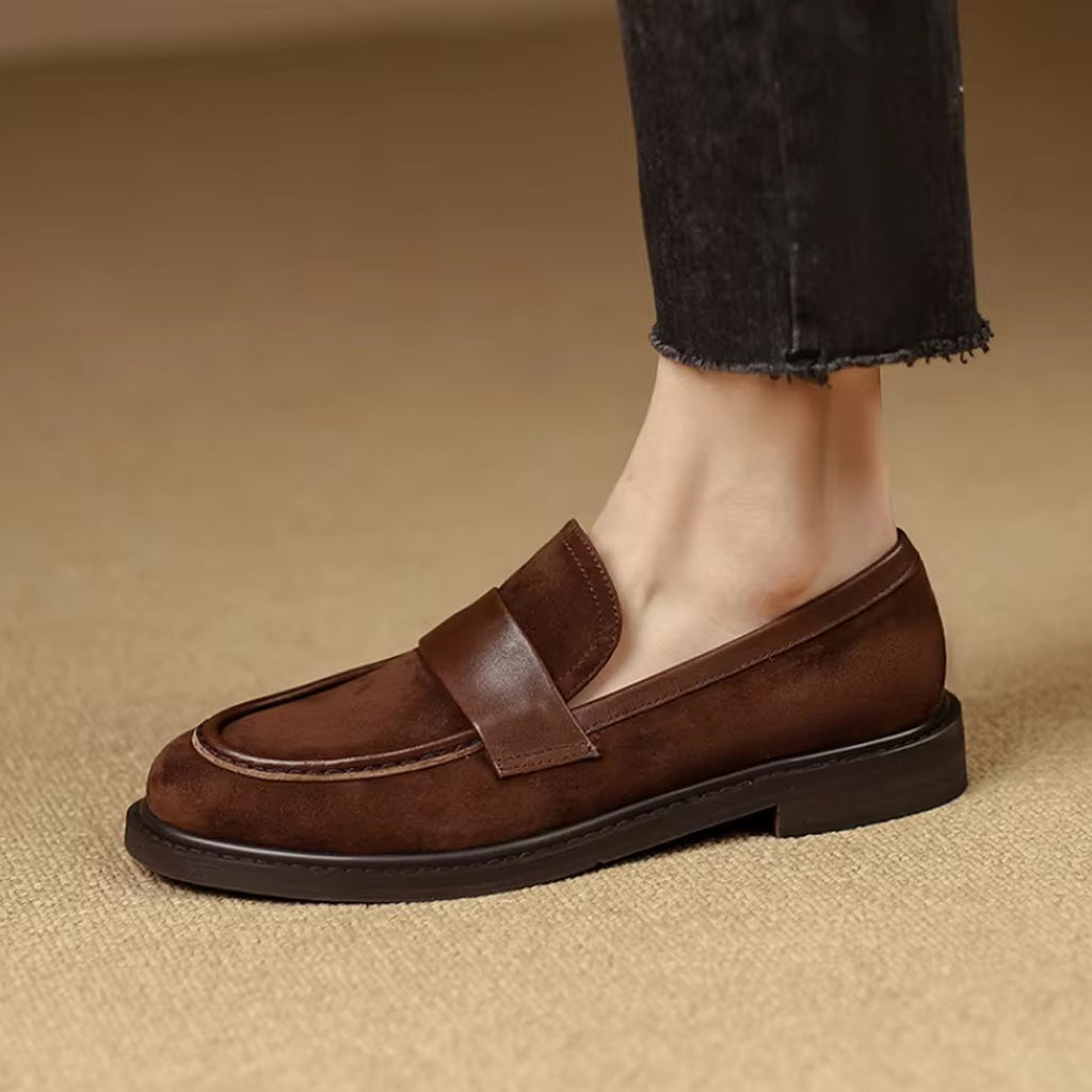 Mocasín clásico de ante para mujer