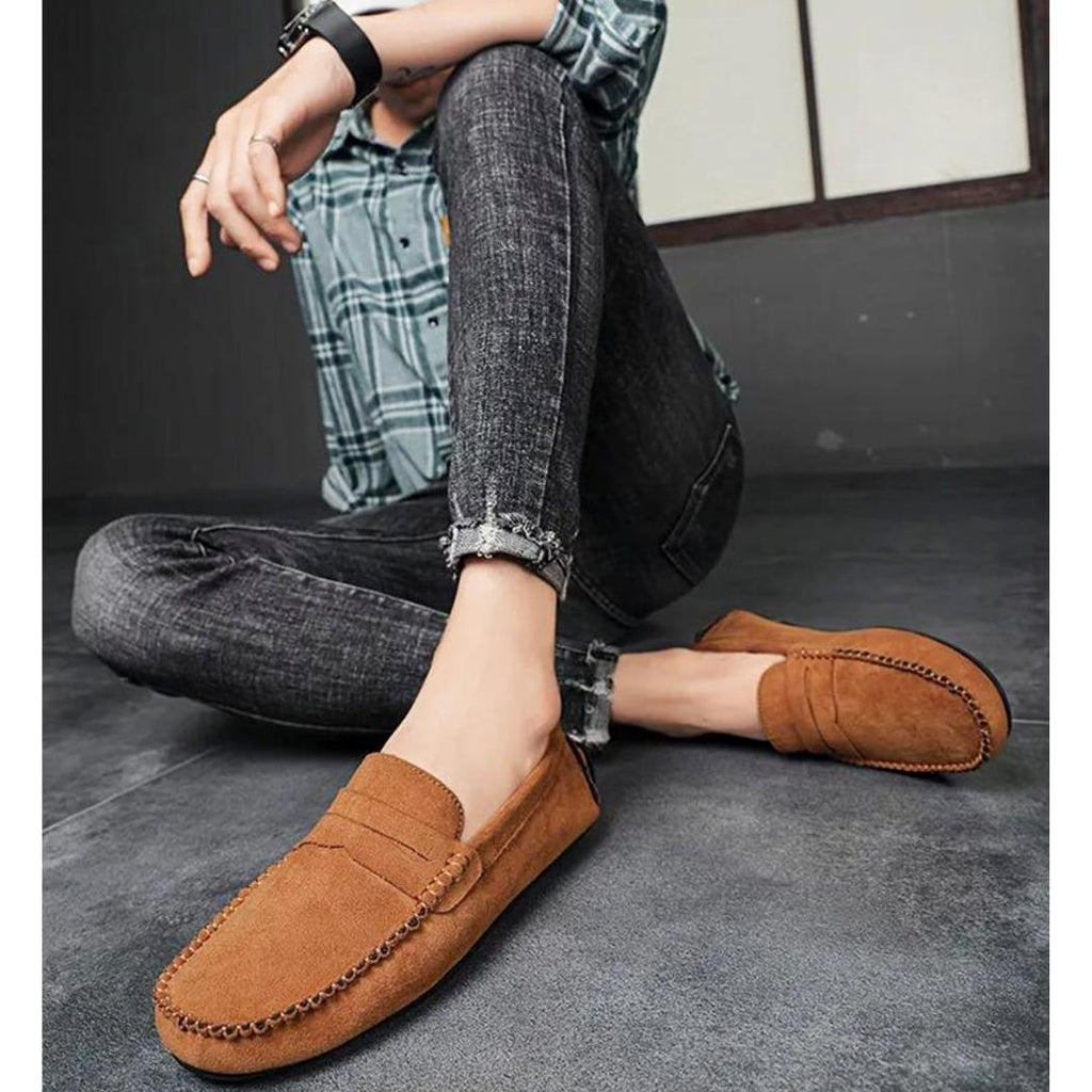 Mocasines para hombre en ante burdeos o marrón