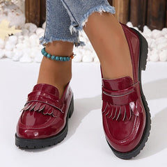 Mocasines con flecos de charol para mujer, Burdeos