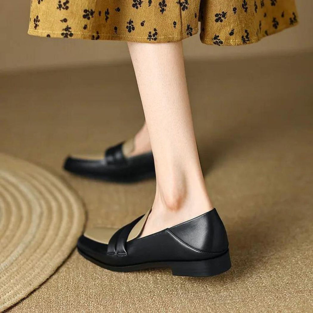 Mocasines bicolor con tacón cuadrado en piel auténtica para mujer