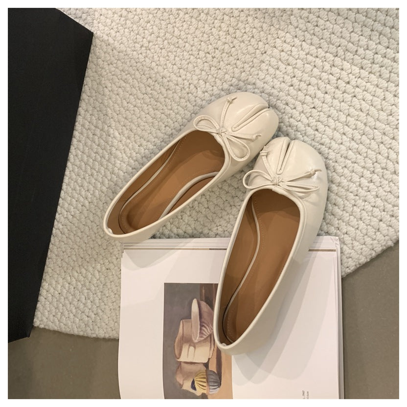 Bailarinas planas Tabi con lazo decorativo