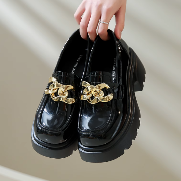 Mocasines de tacón cuadrado para mujer