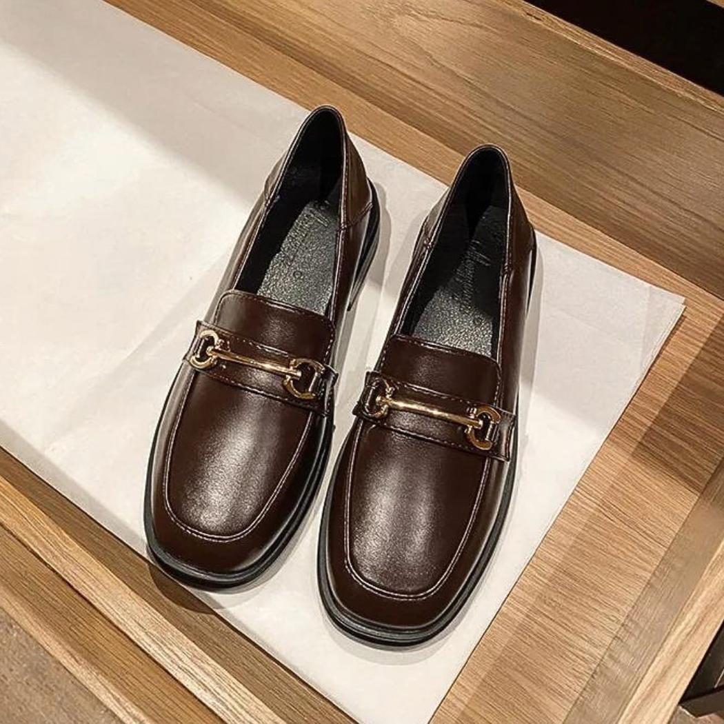 Mocasines de punta redonda y tacón cuadrado para mujer