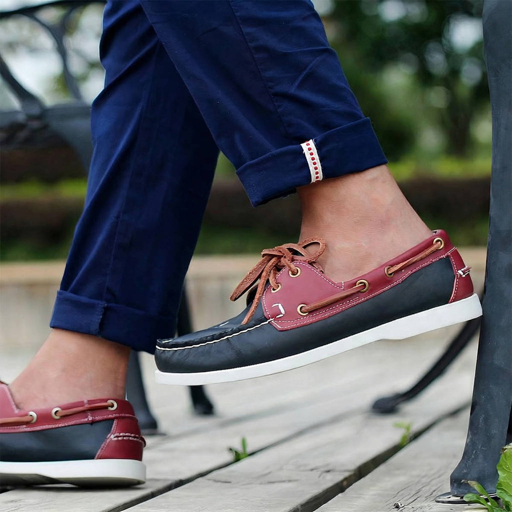Mocasines náuticos con cordones de cuero para hombre