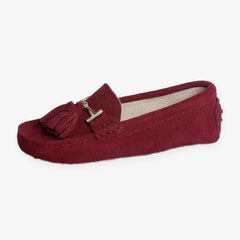 Mocasín con borlas para mujer con adorno dorado, Burdeos