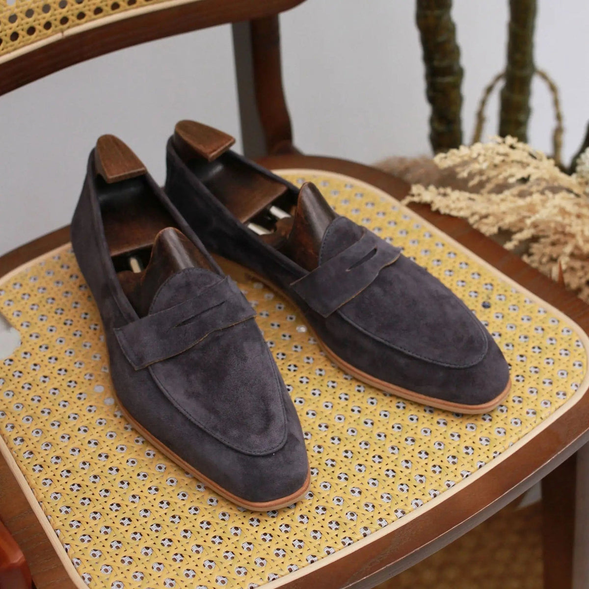 Mocasín hombre de ante con pespunte penny camel, par completo