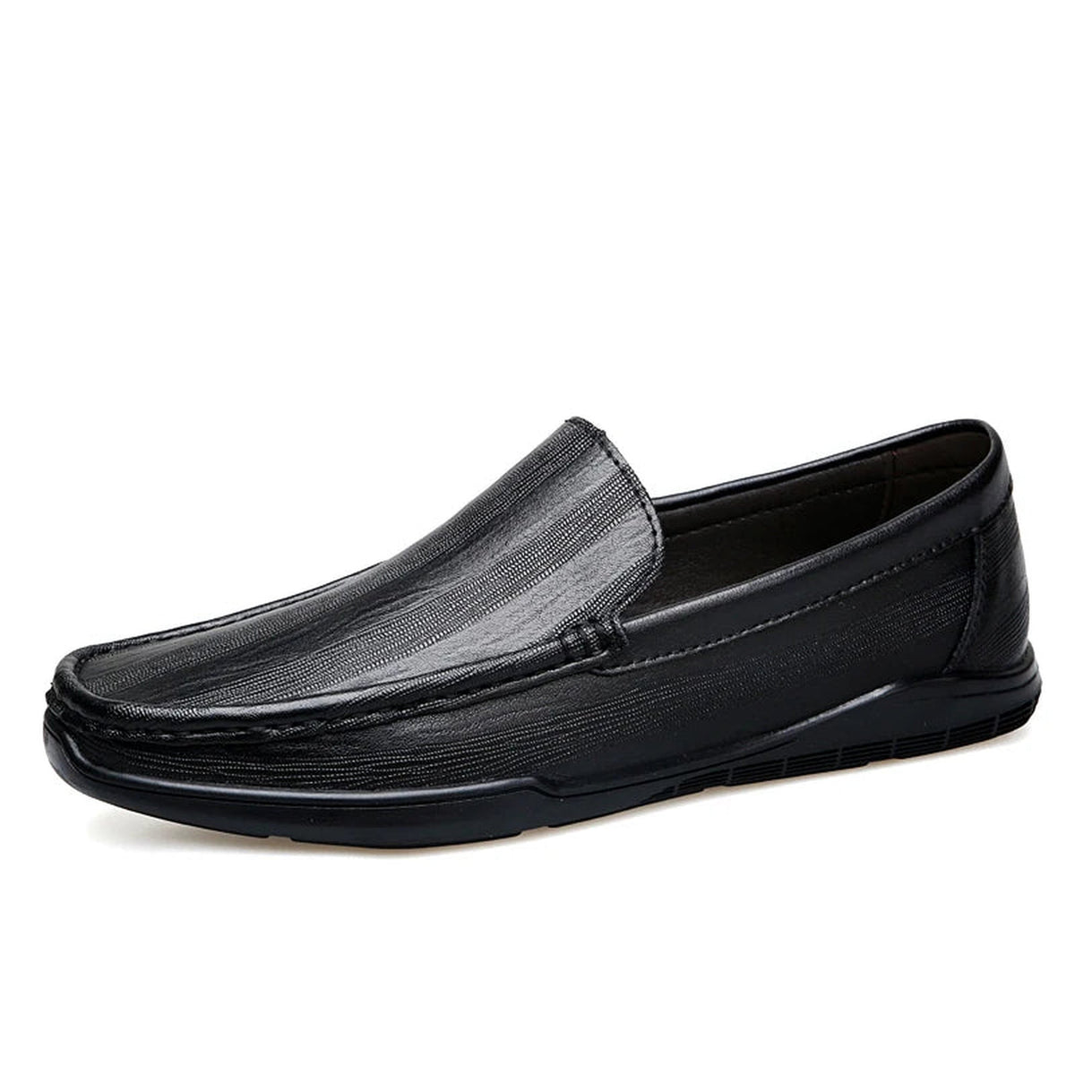 Mocasín clásico de hombre en piel lisa sin cordones, color negro, vista en perfil