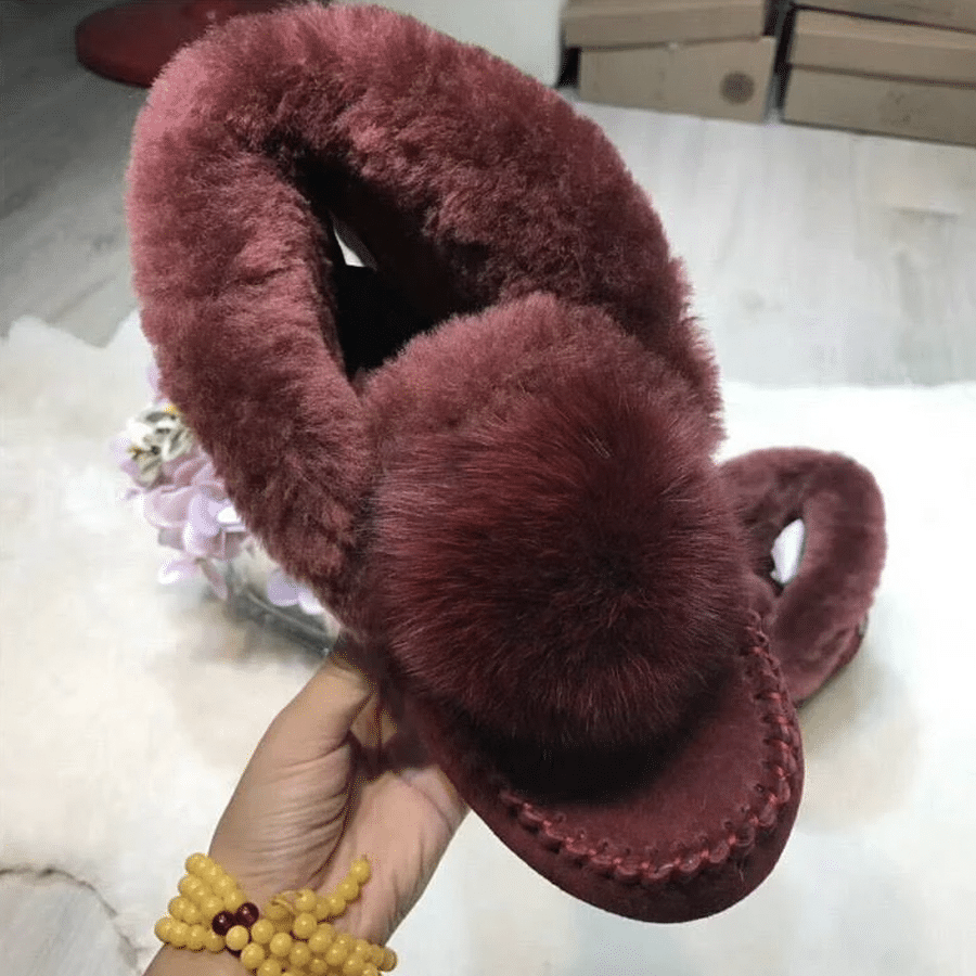 Mocasines indios de ante forrado con pompón