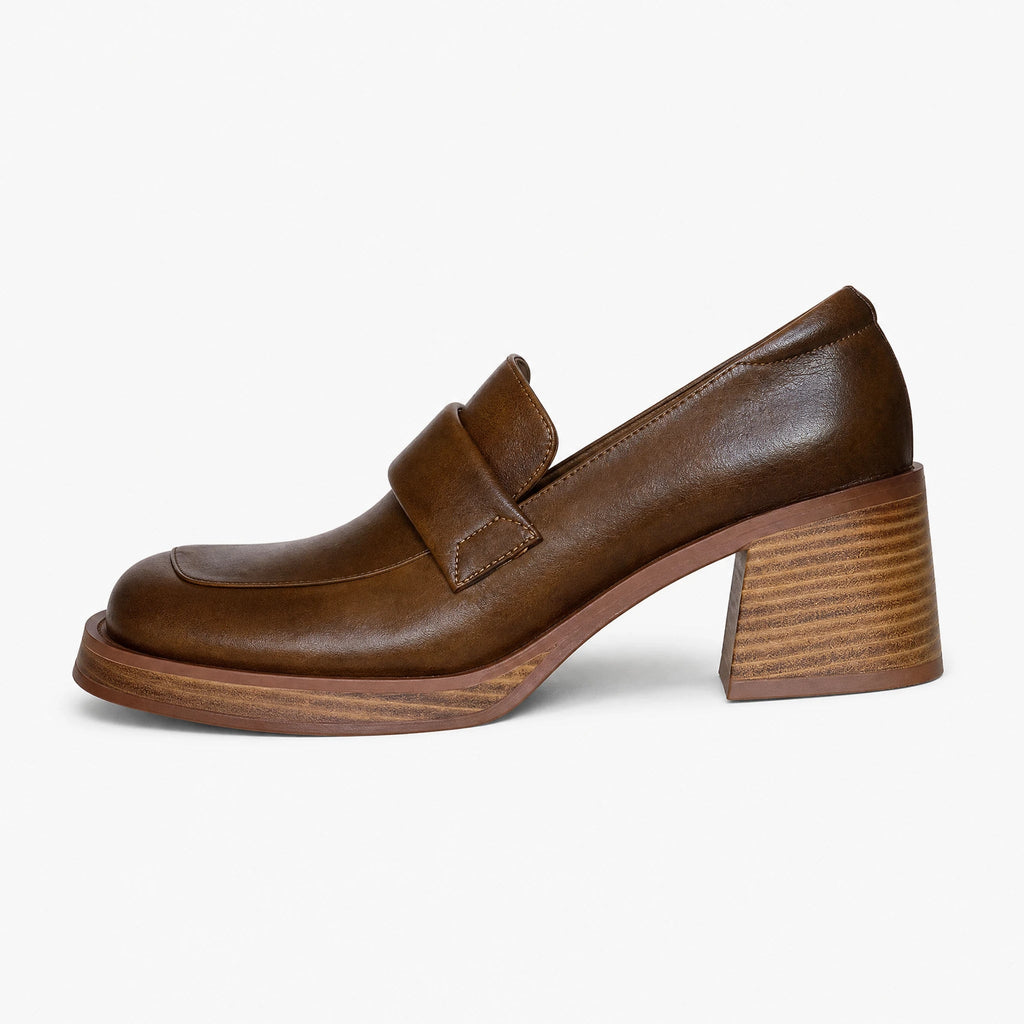 Mocasín de mujer negro con tacón cuadrado