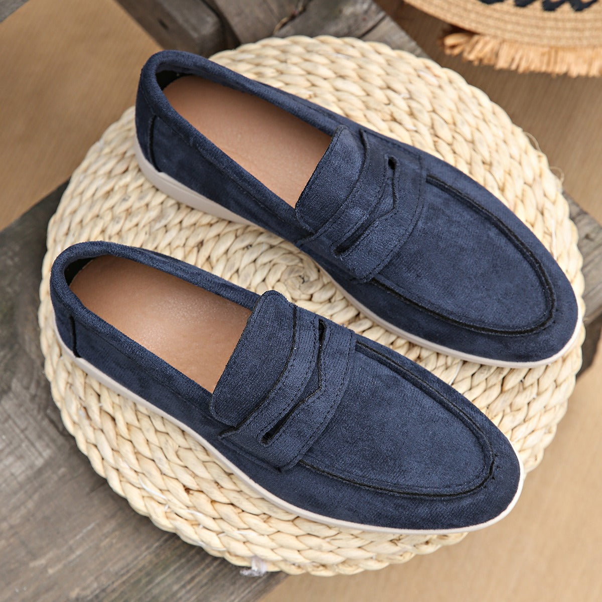 Mocasín de mujer con tira y suela blanca, color azul marino, foto 7
