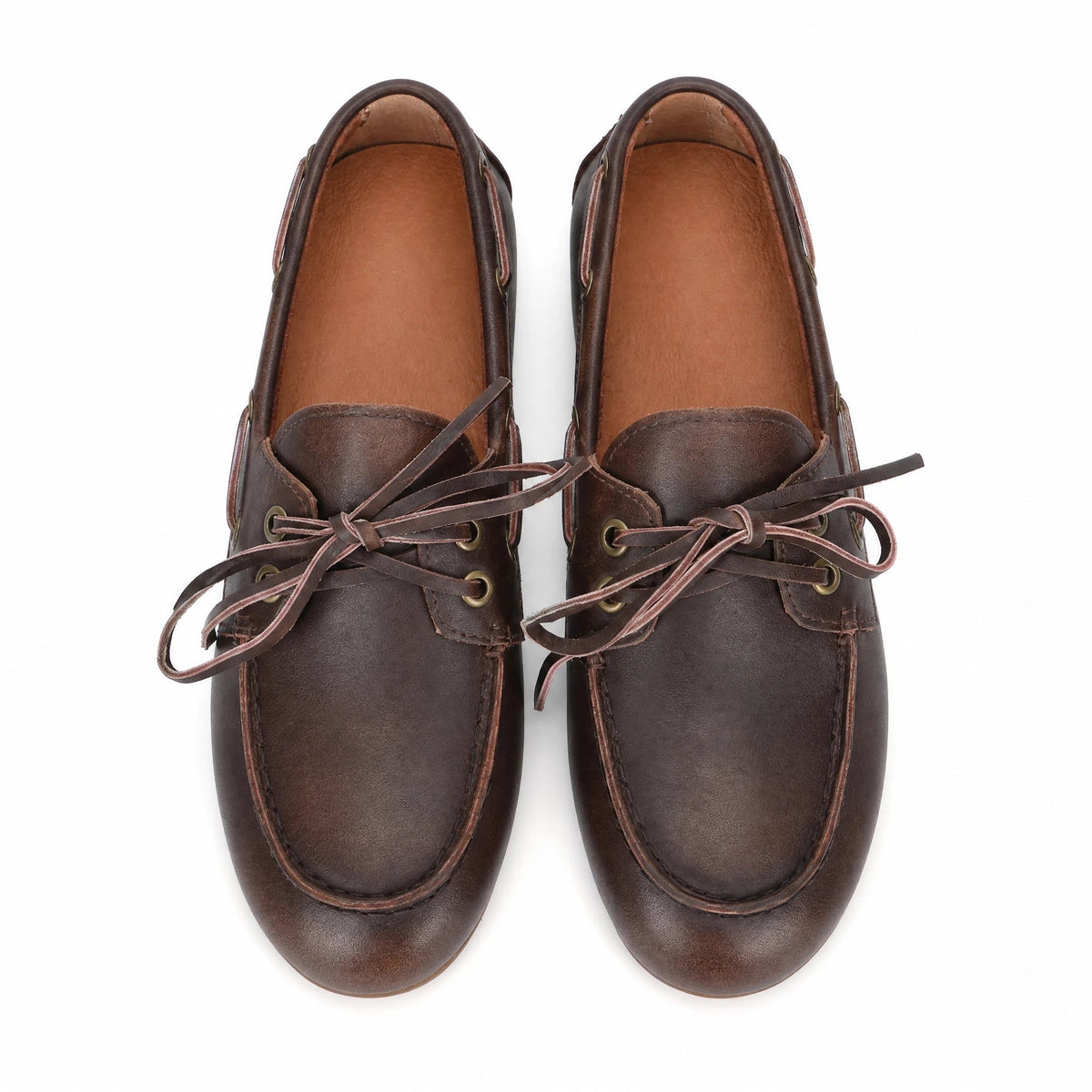 Mocasín náutico de mujer con cordones Beige, detalle de las costuras