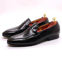 Mocasín penny de hombre en piel patinada, Negro
