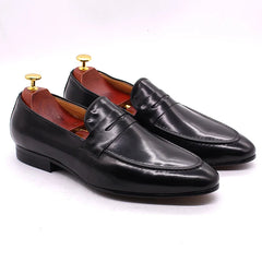 Mocasín penny hombre de piel patinada a mano, Negro
