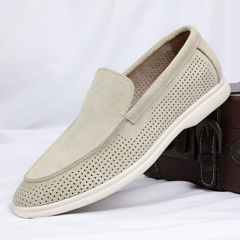 Mocasín perforado de ante para hombre negro, vista de la suela