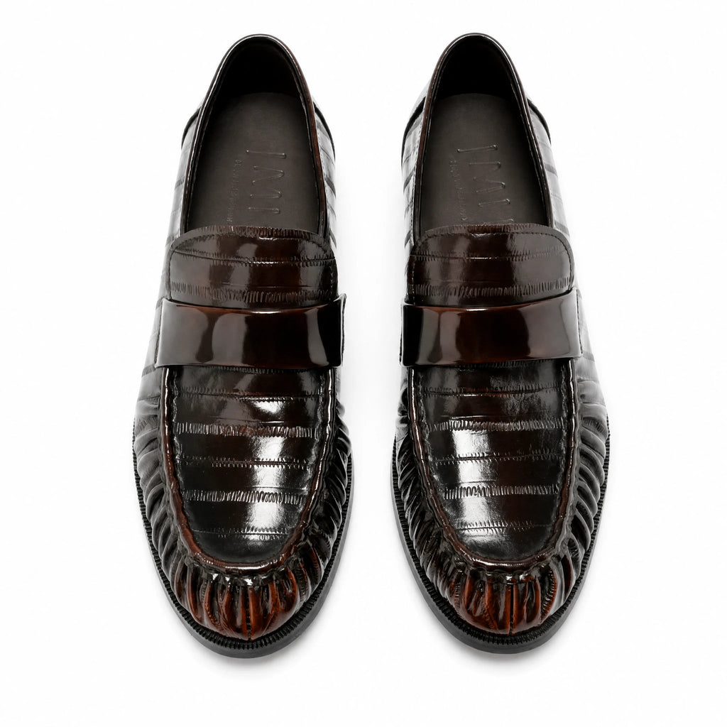 Mocasín de piel para hombre efecto piel de anguila, negro y marrón, color marrón oscuro, vista frontal