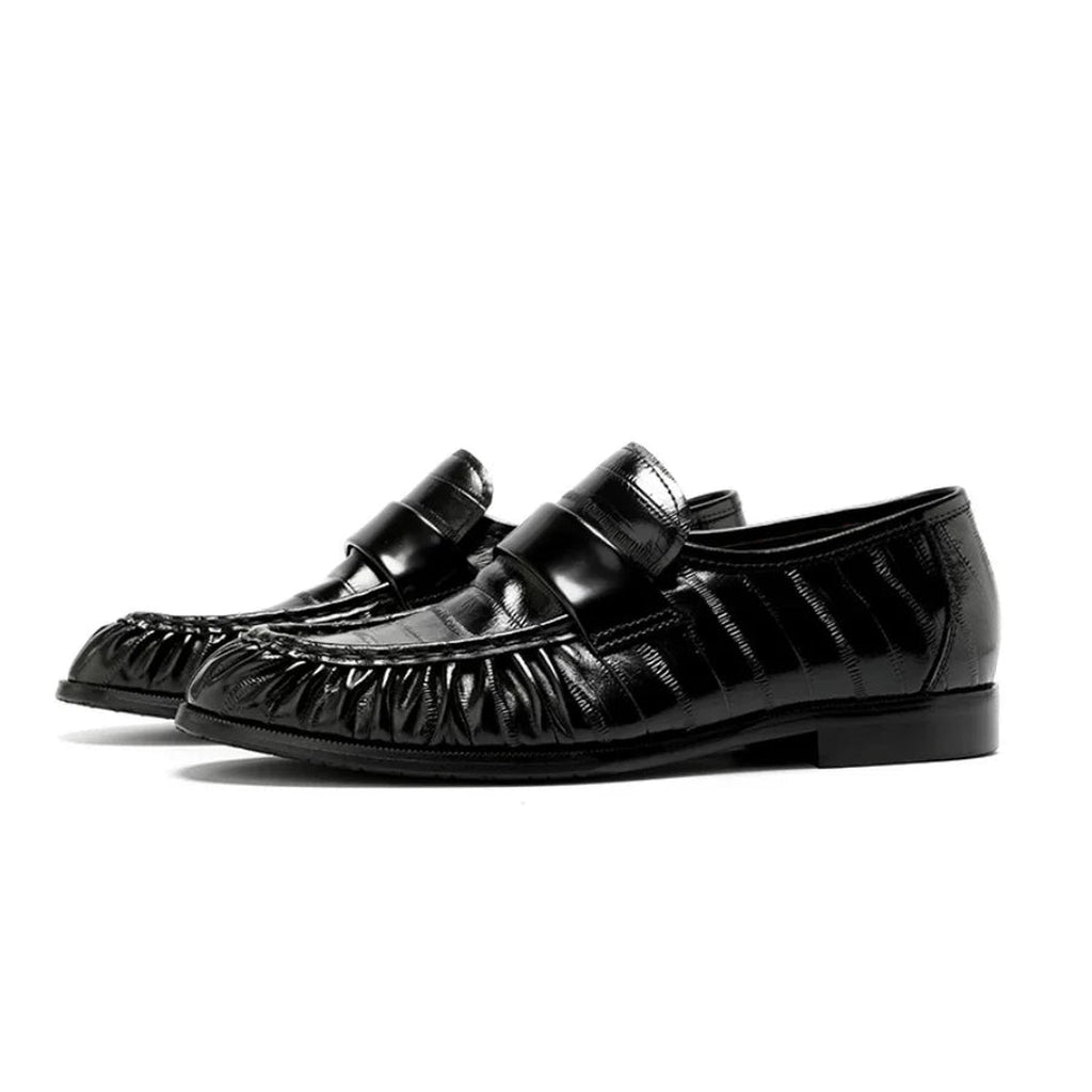 Mocasín de piel para hombre efecto piel de anguila, negro y marrón, color negro, detalle del material