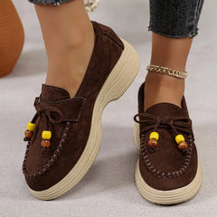 Mocasín con plataforma de mujer y lazo de perlas, Marrón