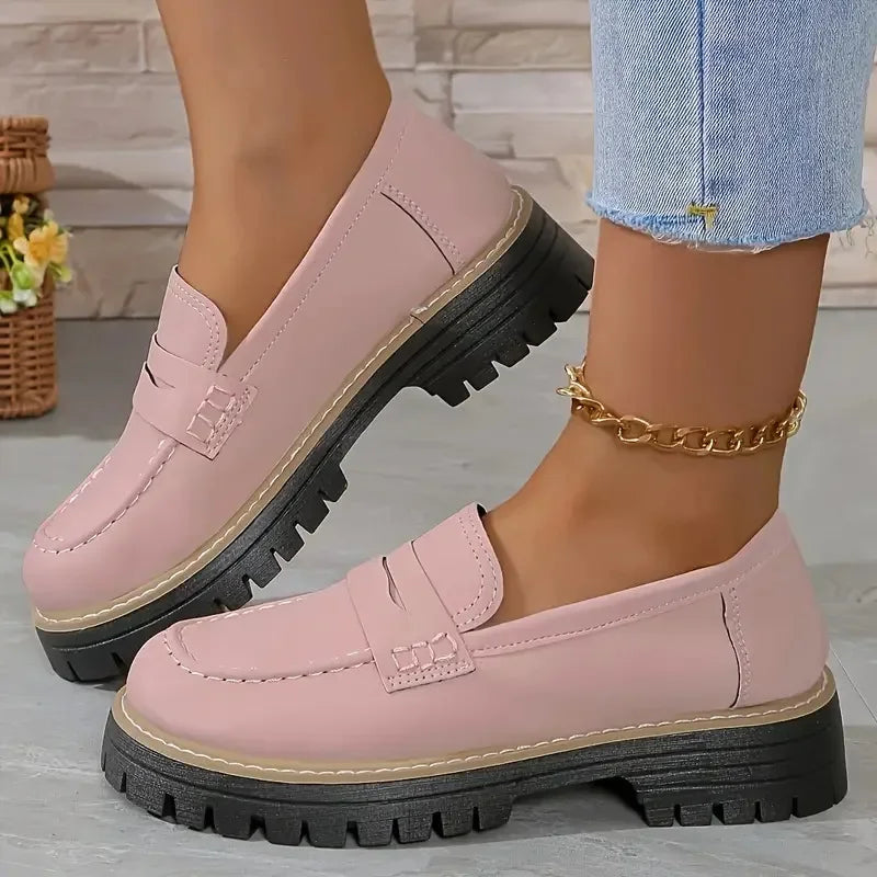 Mocasín de mujer con plataforma y suela dentada Rosa, vista frontal