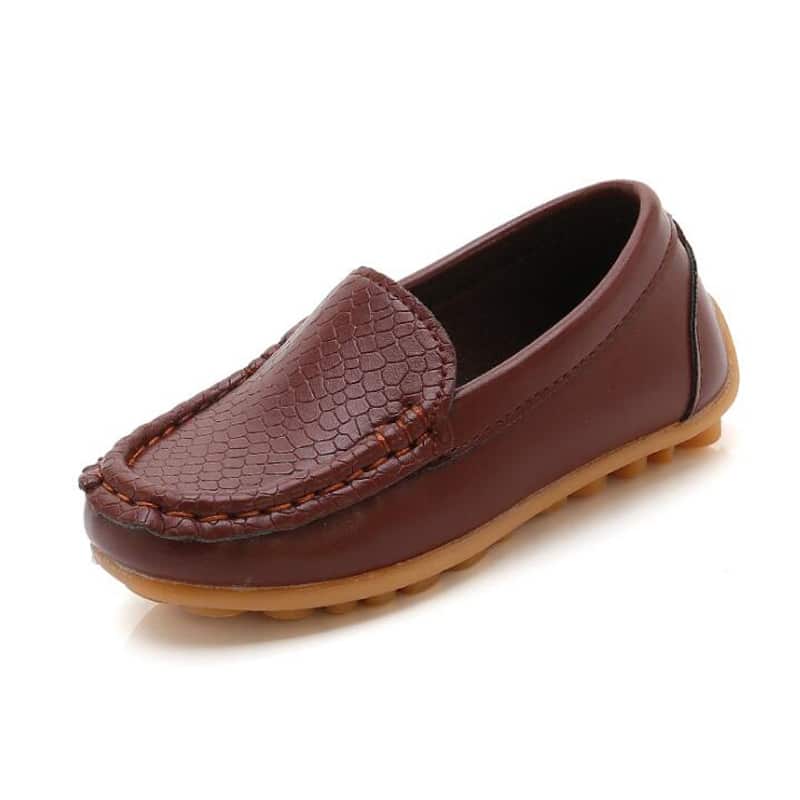 Mocasín de piel suave tipo slip-on para niños