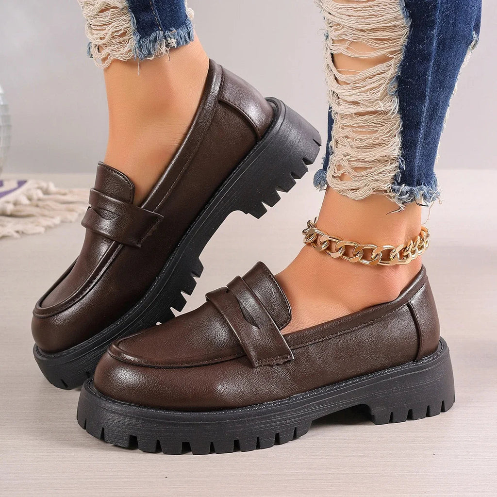 Mocasín de mujer con suela dentada y plataforma Negro, par completo