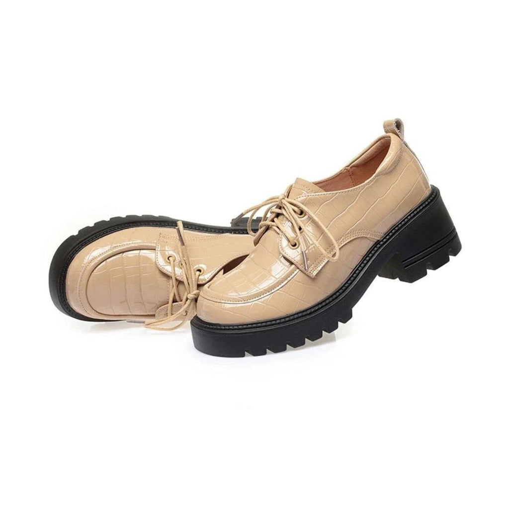 Mocasín de tacón efecto cocodrilo charol beige, par completo
