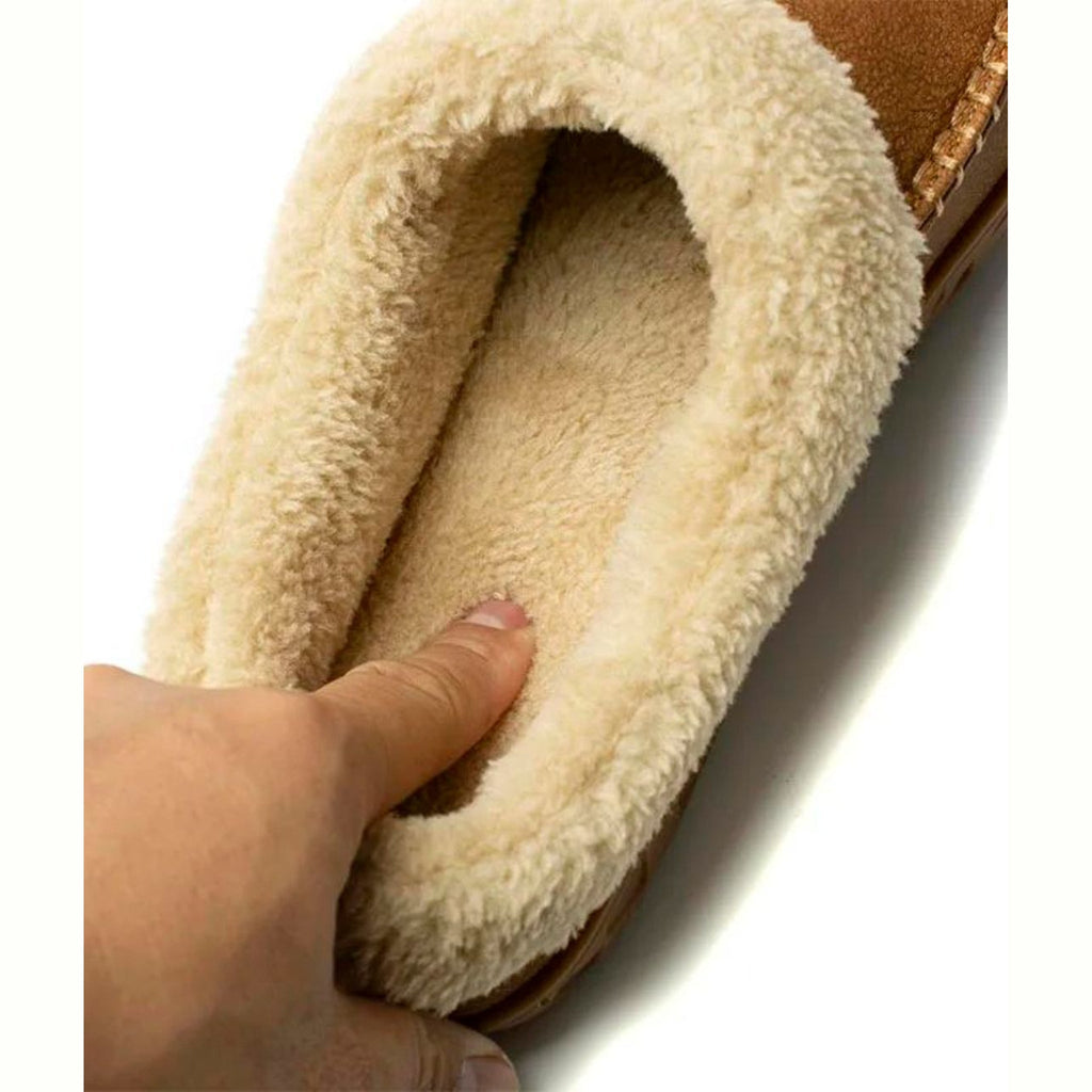 Mocasín zapatilla forrado camel con cuello de borreguito, par completo