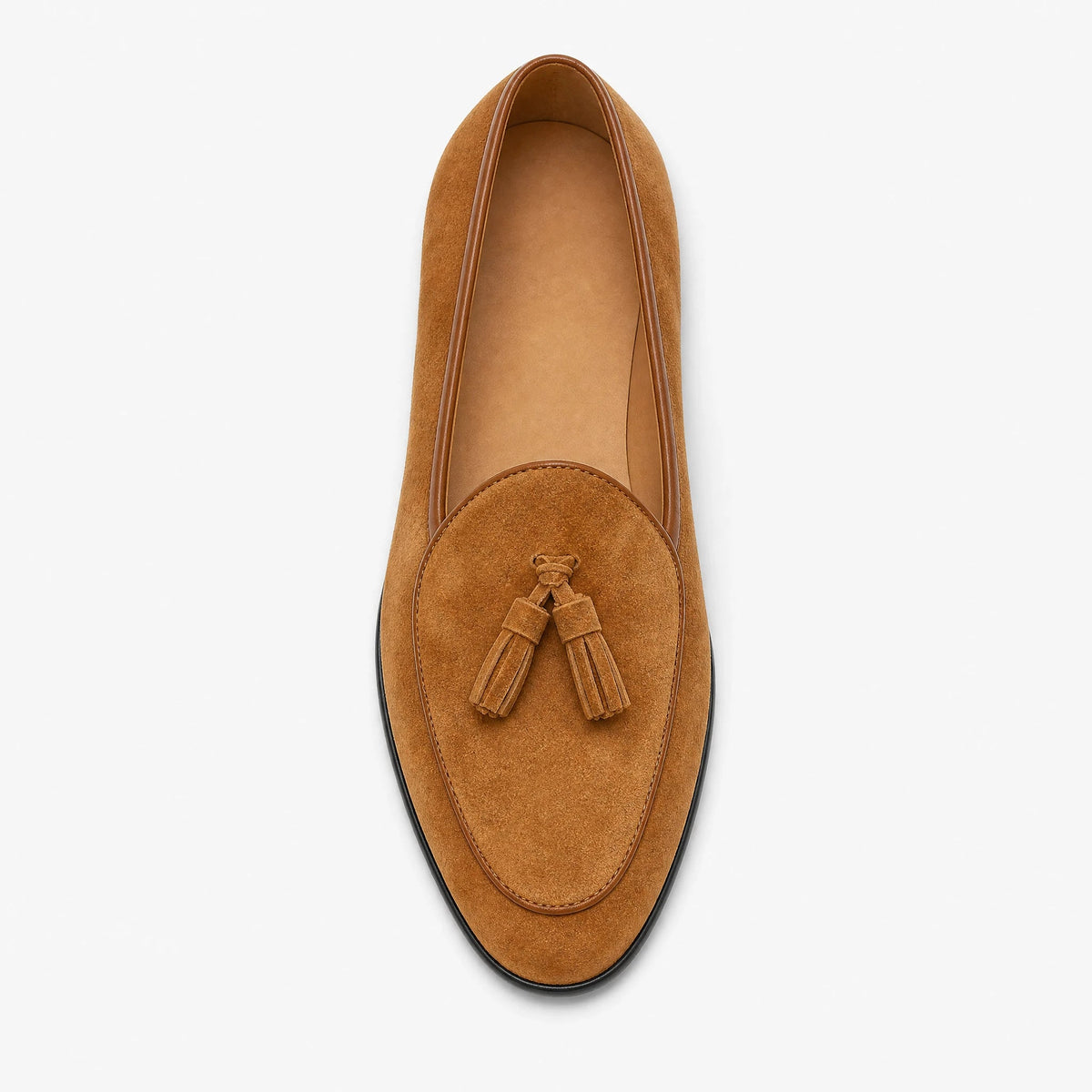 Mocasines de borla para hombre en ante con punta fina, color camel, vista lateral