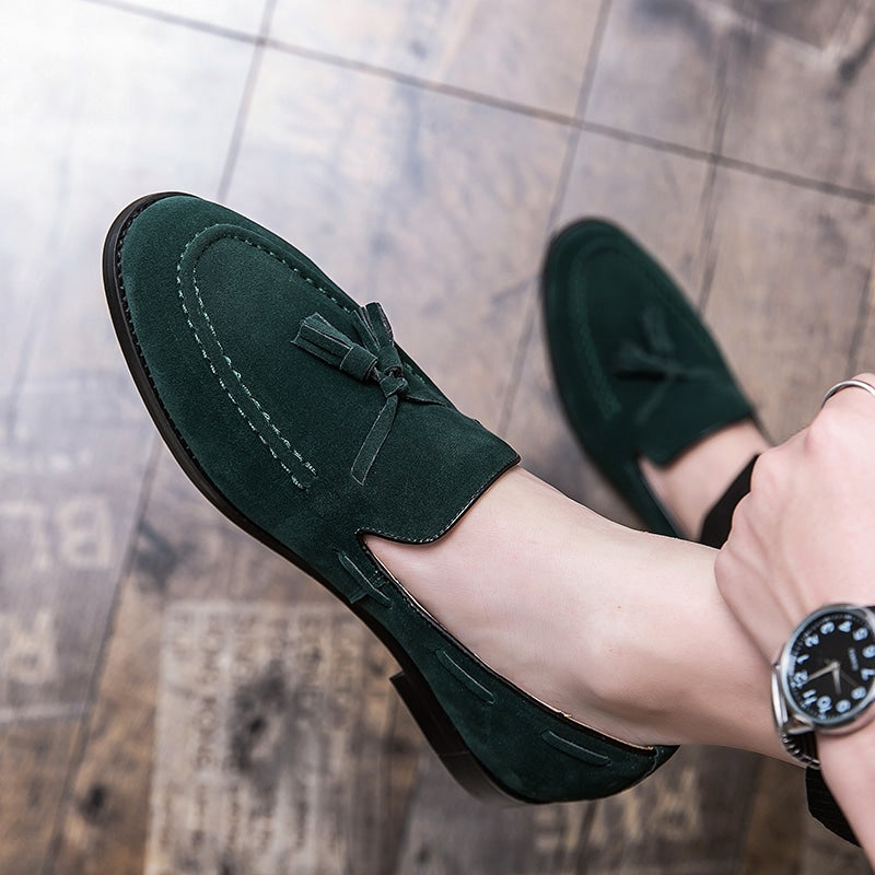 Mocasines con borlas de ante verdes