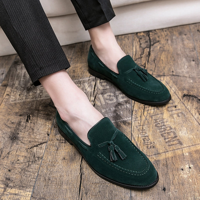Mocasines con borlas de ante verdes