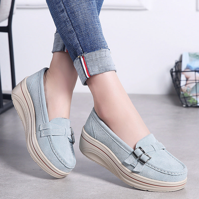 Mocasines de cuña en ante sintético para mujer