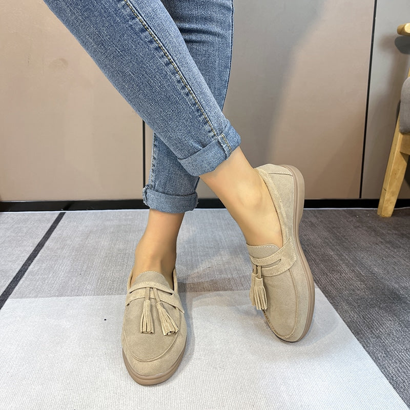 Mocasines clásicos con borlas de ante
