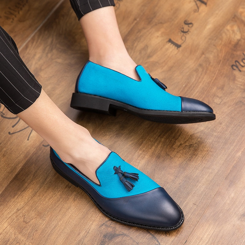 Mocasines con borlas bi-material efecto contrastado