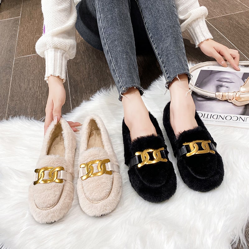 Mocasines de lana sintética con cadena para mujer