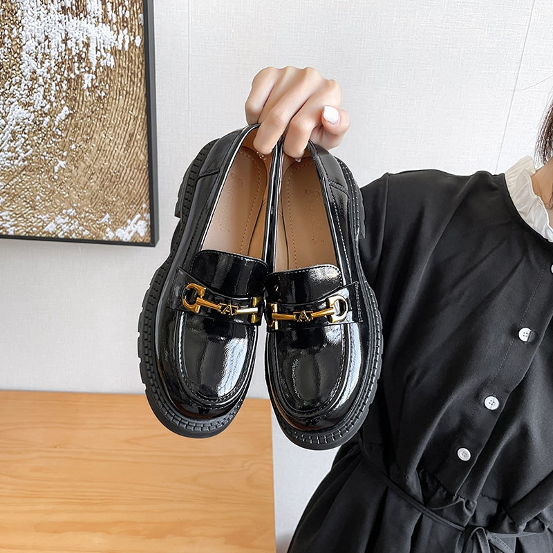 Mocasines negros charol para mujer