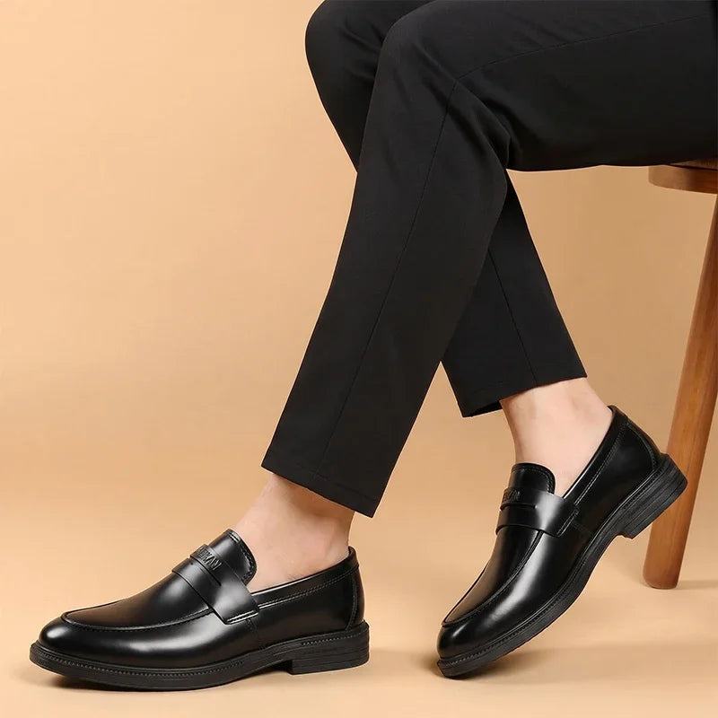 Mocasín negro estilo business para hombre