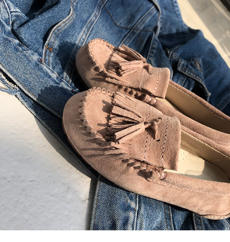 Mocasines indios de ante con borlas