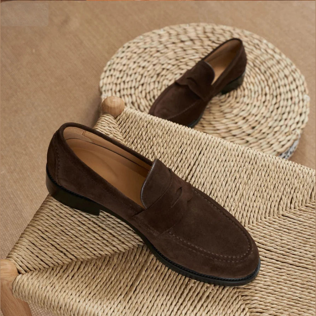 Mocasines penny hombre de ante marrón marrón oscuro, vista lateral