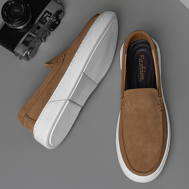 Mocasín de suela gruesa de ante para hombre topo, vista de la suela