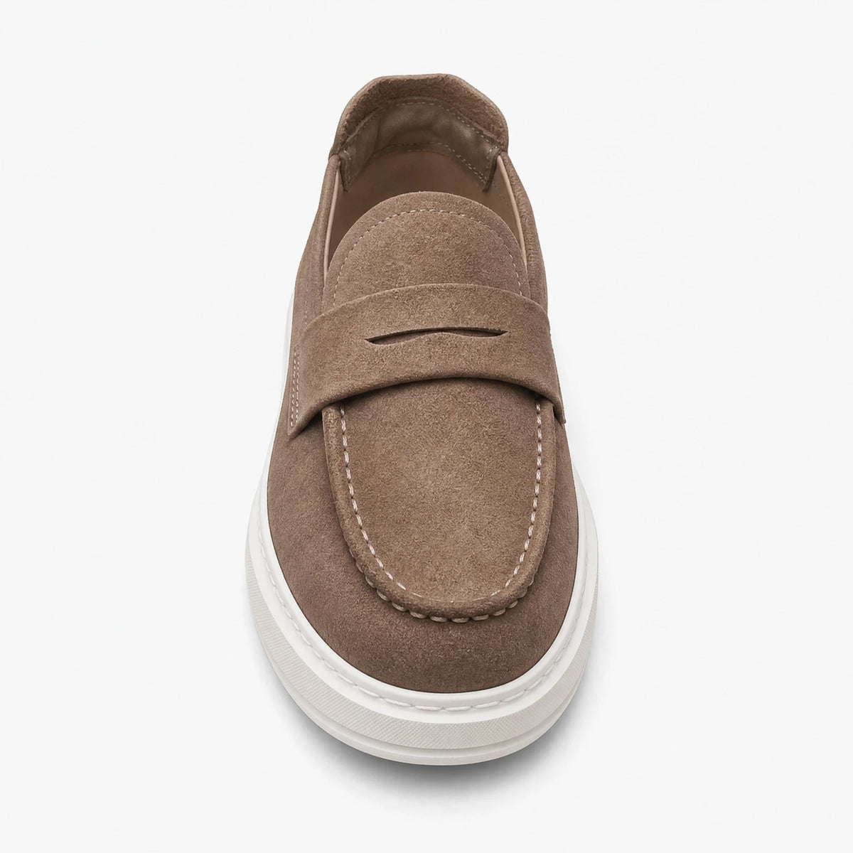Mocasines de suela gruesa con pasador en color topo