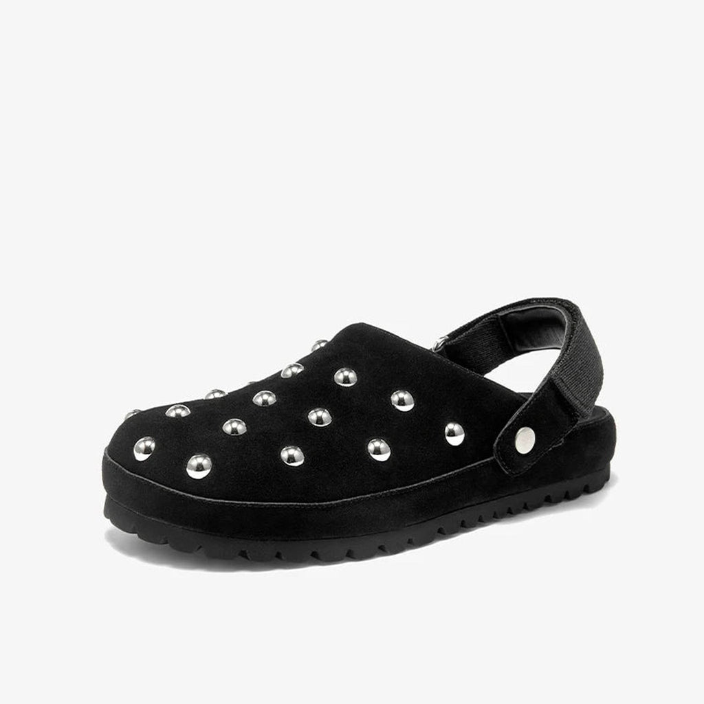 Zuecos con tachuelas negros de ante de vacuno