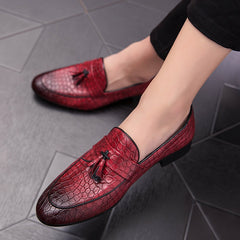 Mocasines con borlas de piel auténtica efecto cocodrilo para hombre, Rojo